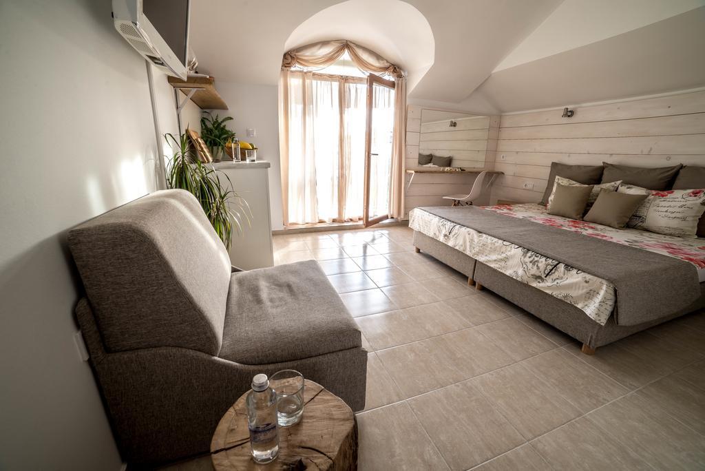 Apartmán The Poolhouse Sluneční pobřeží Exteriér fotografie